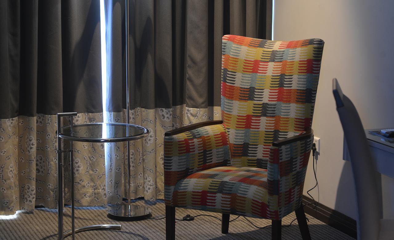 Regent Hotel City Габороне Екстериор снимка